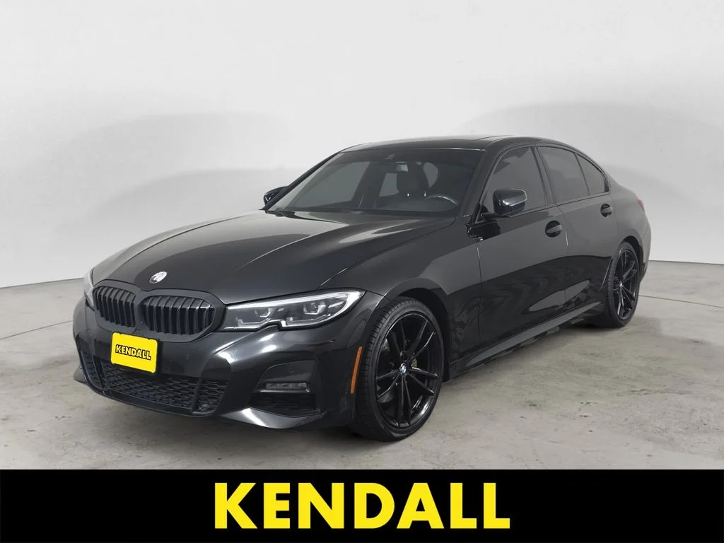 2021 BMW 3 Series 330i xDrive Sedan's photo
