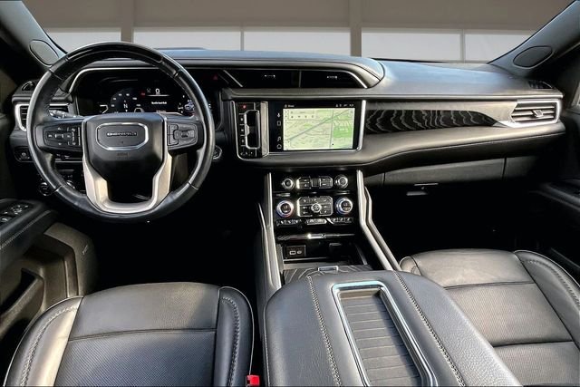 Used 2023 White GMC Denali image 16