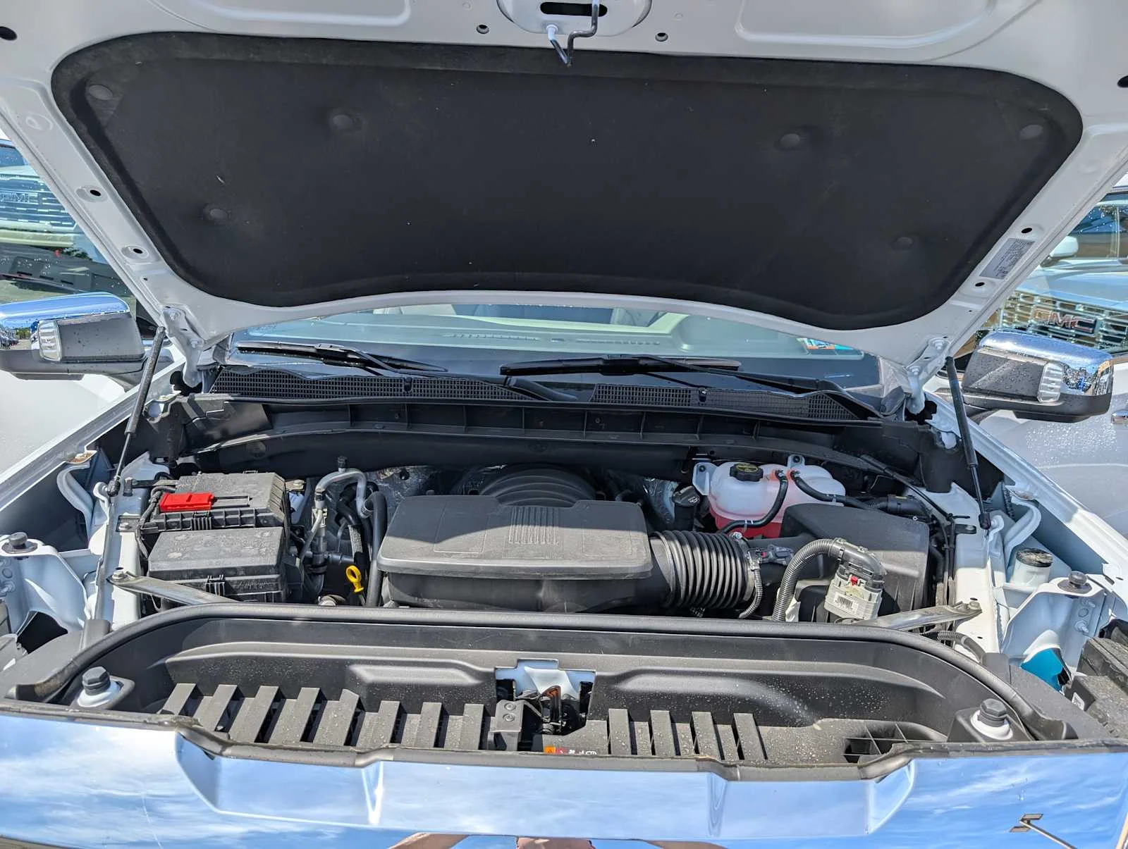 New 2026 Summit White GMC SLT image 12