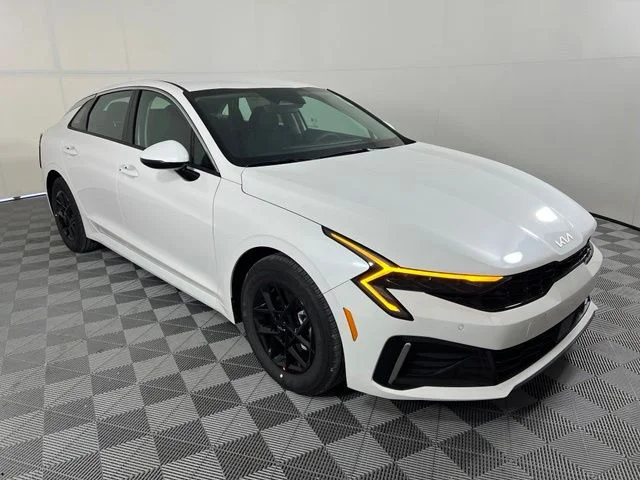 2026 Kia K5 LXS