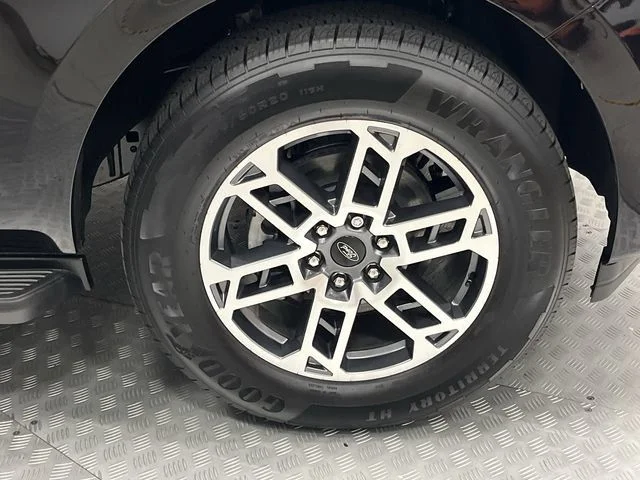 New 2026 Agate Black Metallic Ford Active image 23