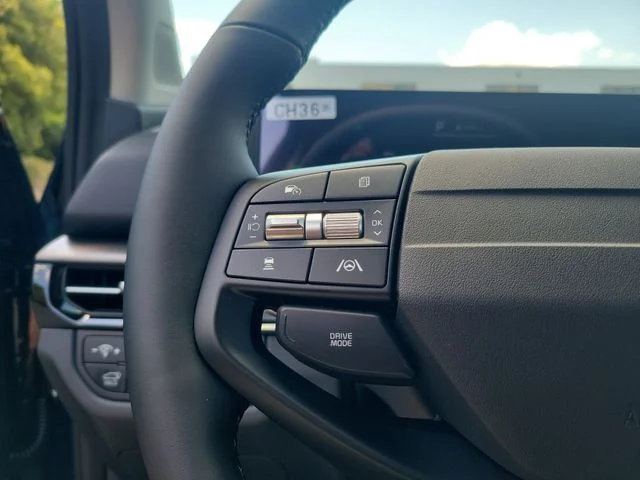 New 2027 Vesta Blue Kia EX image 16