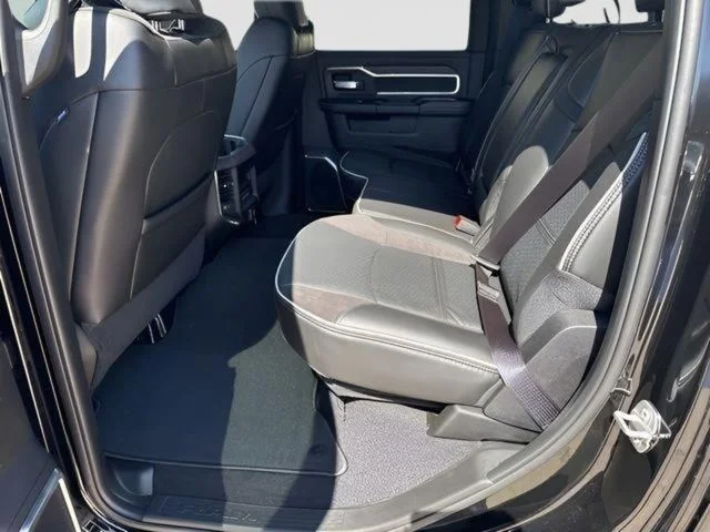 New 2026 Diamond Black Crystal Pearl-Coat Exterior Paint RAM Laramie image 15