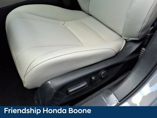 Used 2025 Gray Honda EX-L image 17
