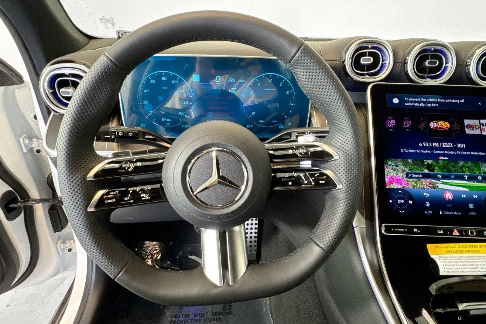 New 2026 Polar White Mercedes-Benz GLC 300 image 11