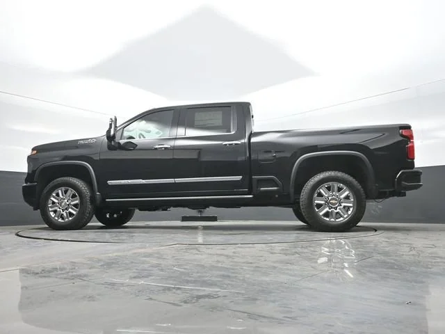 New 2026 Black Chevrolet High Country image 12