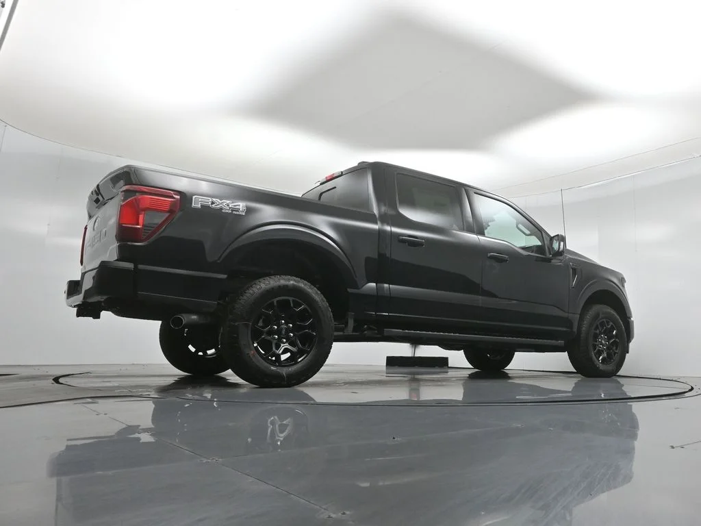 New 2026 Agate Black Metallic Ford XLT image 46