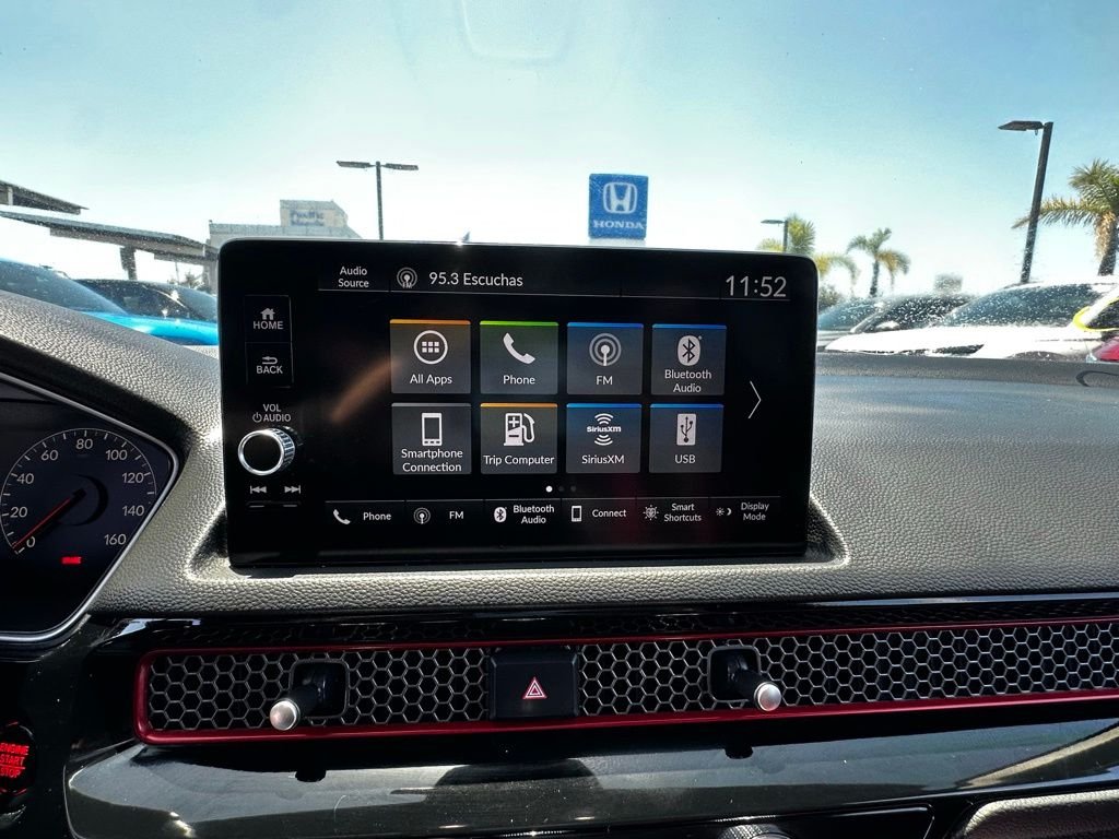 Used 2024  Honda Base image 25