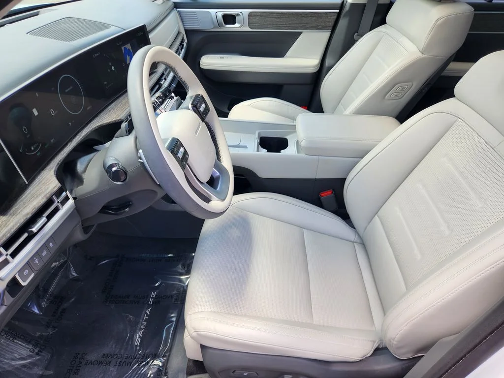 Used 2025 Serenity White Hyundai Calligraphy image 9