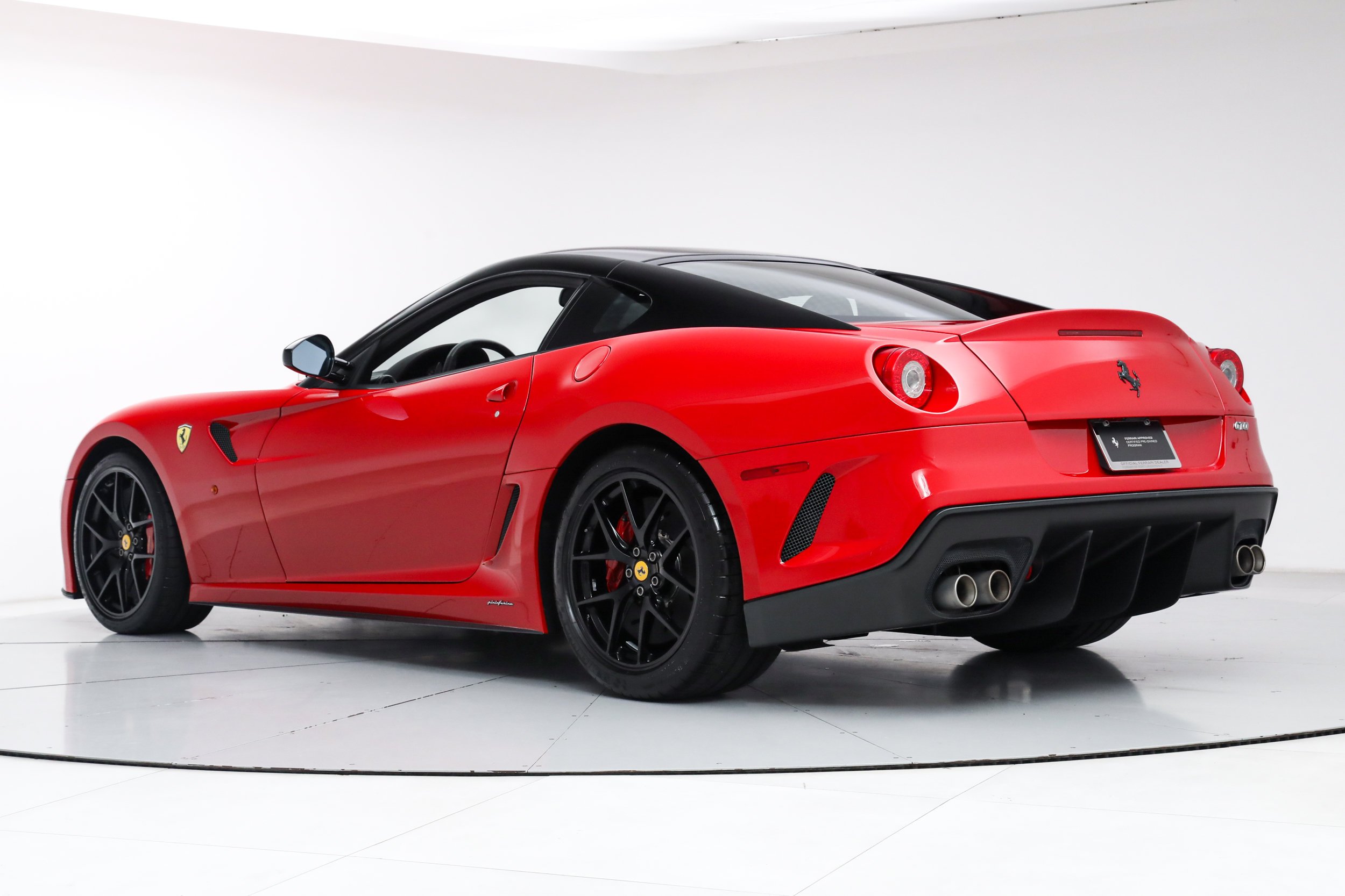 Used 2011 Red Ferrari  image 7