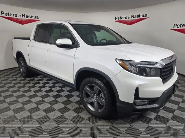 Used 2023 White Honda RTL image 1