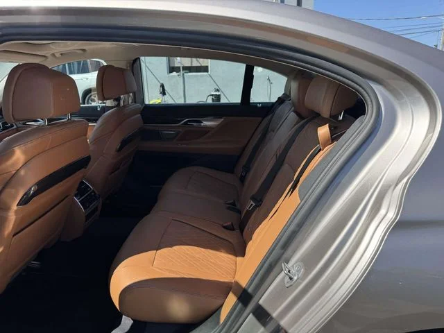 Used 2021 Beige BMW 740i xDrive image 15
