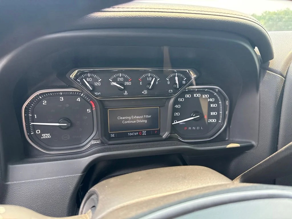 Used 2022 Onyx Black GMC AT4 image 22