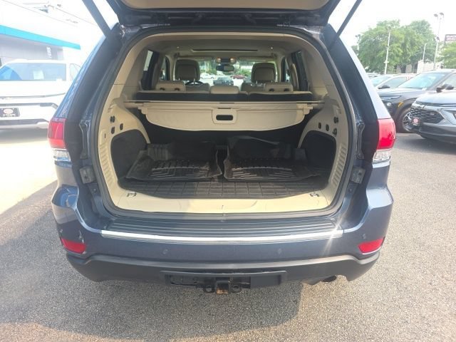 Used 2020 Slate Blue Pearlcoat Jeep Limited image 32