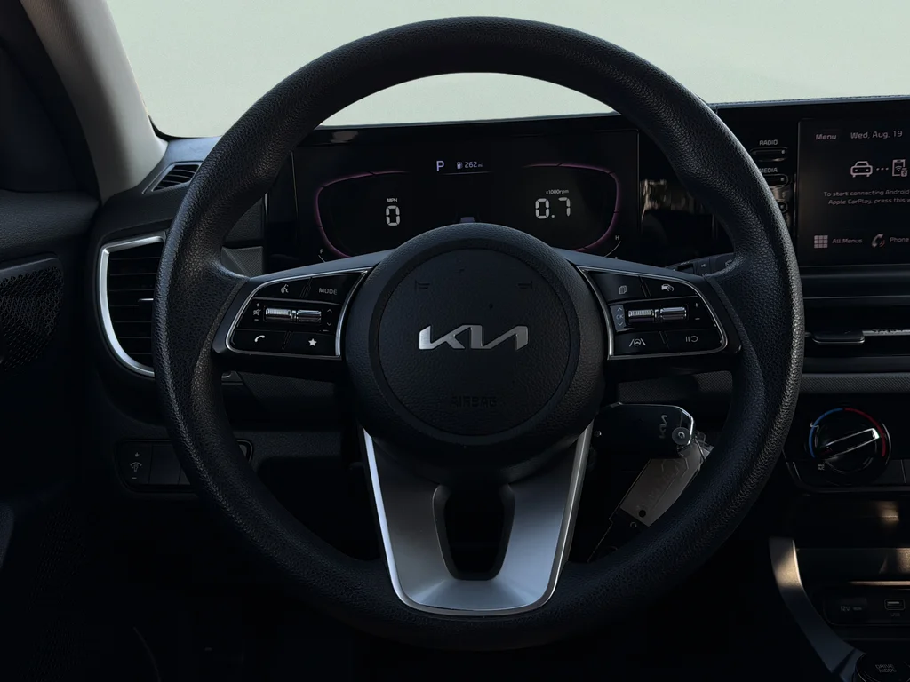 Certified Used 2024 Fusion Black Kia LX image 30