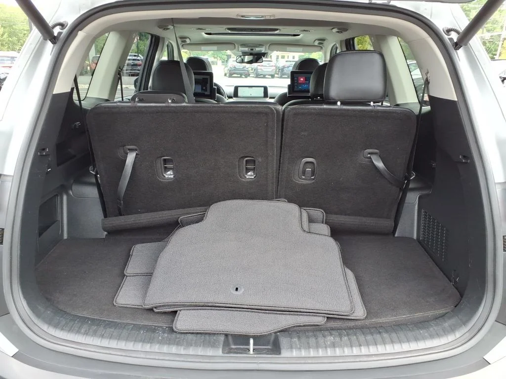 Certified Used 2022 Gray Kia EX image 14