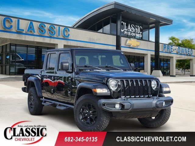 Pre-Owned 2022 Jeep Gladiator Willys