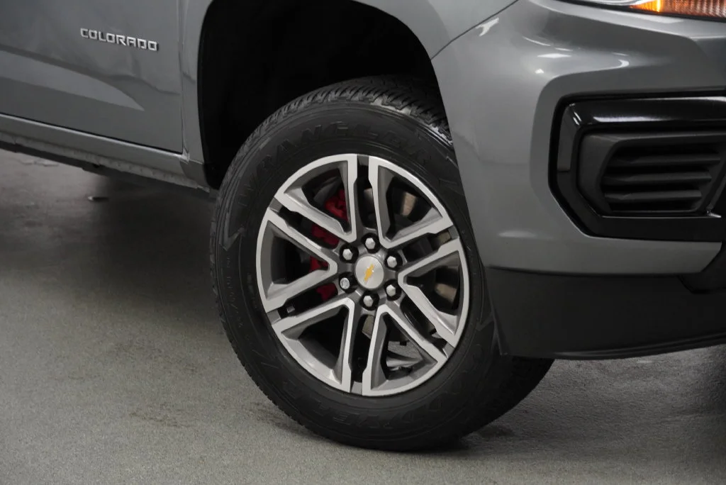 Used 2022 Gray Chevrolet Work Truck image 8