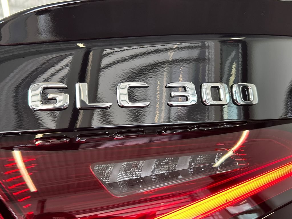 New 2027 Black Mercedes-Benz GLC 300 image 65