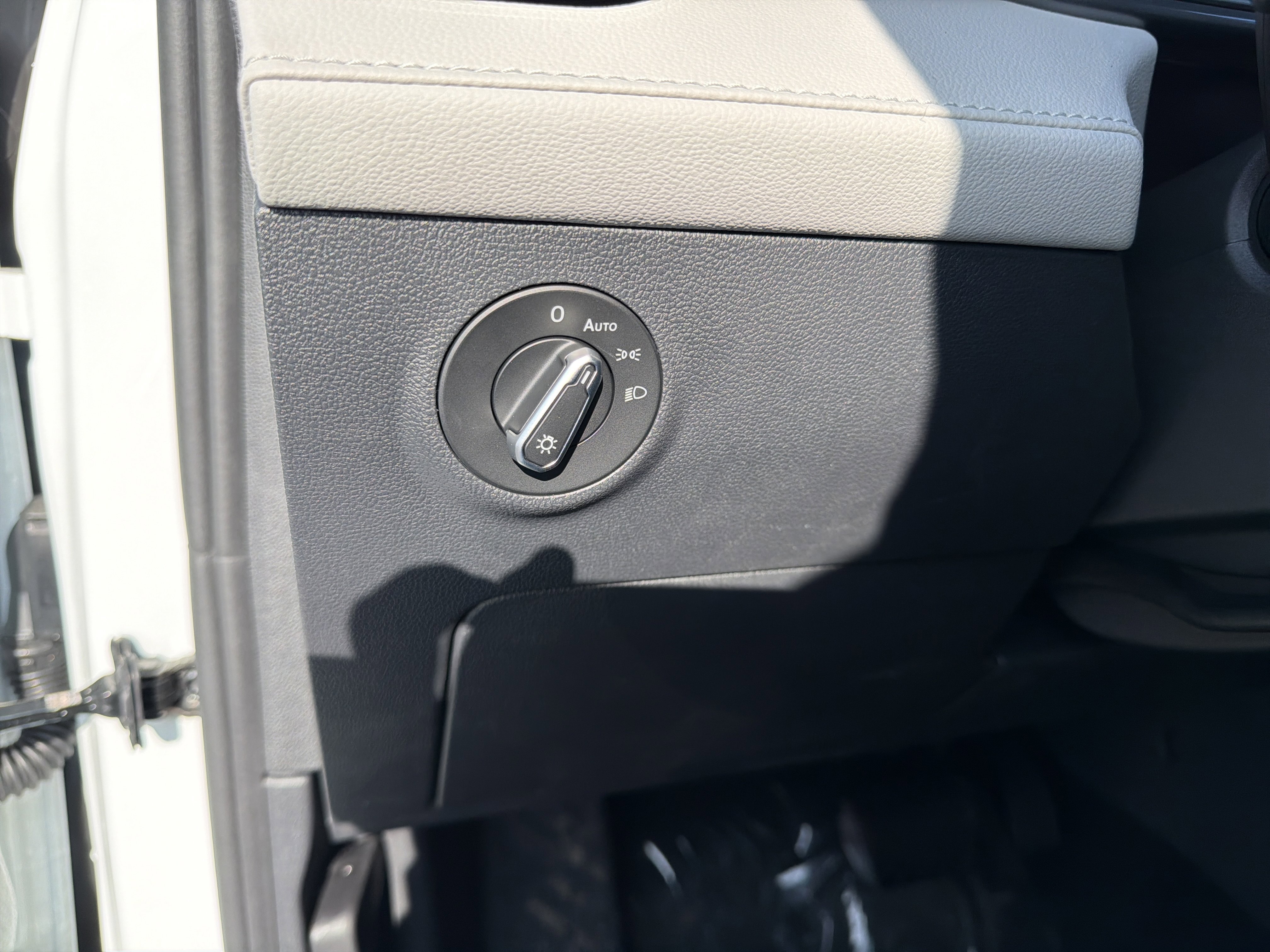 New 2026 Pure White Volkswagen SEL image 15