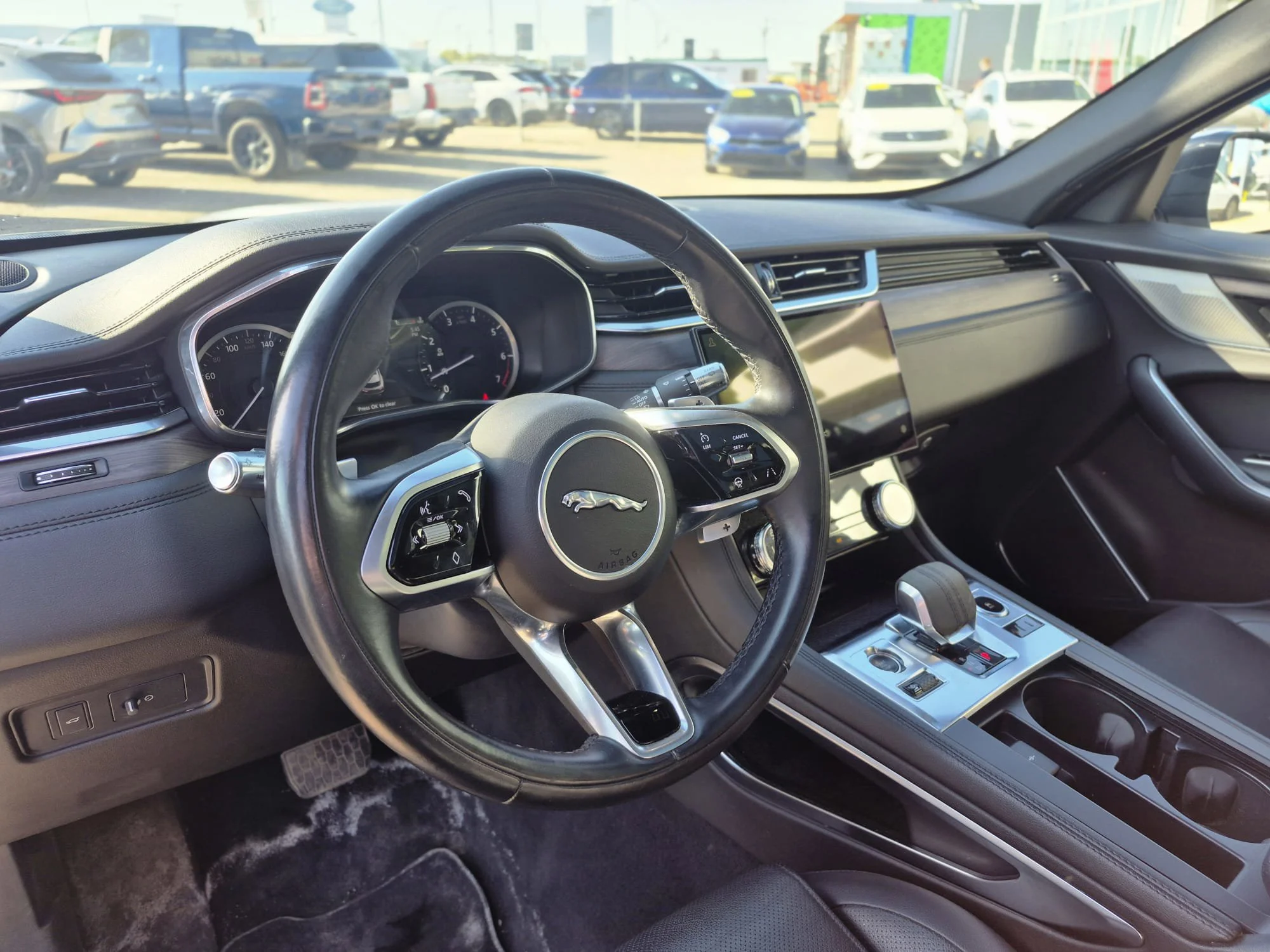 Used 2022 Fuji White Jaguar P250 S AWD*Nav | Htd Leather | Pano Roof | Htd Wheel | Blind Spot Detect | Meridian Audio | CarPlay image 6