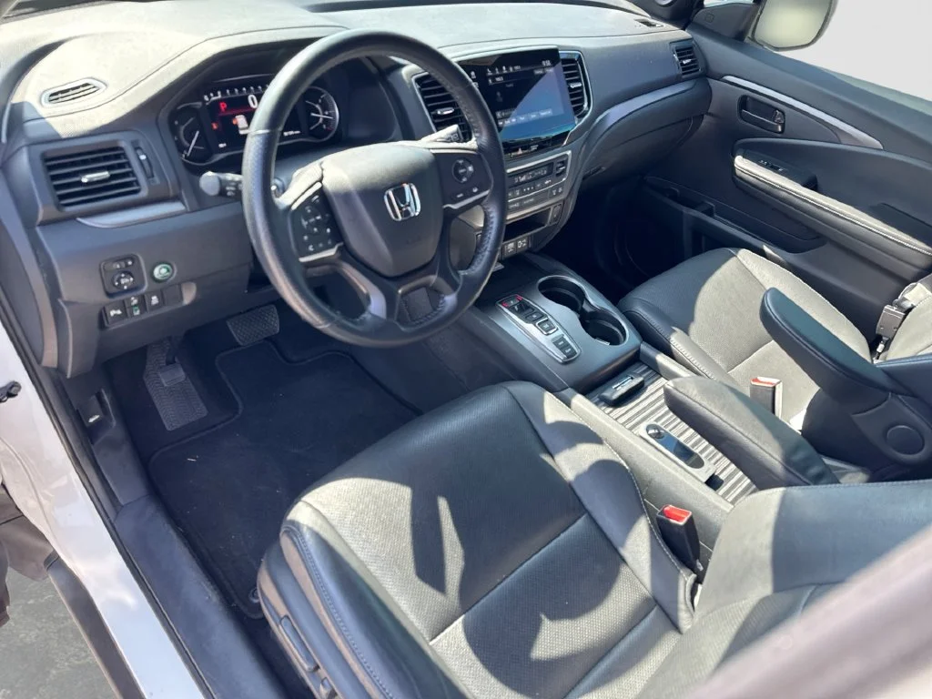 Used 2022 White Honda EX-L image 14