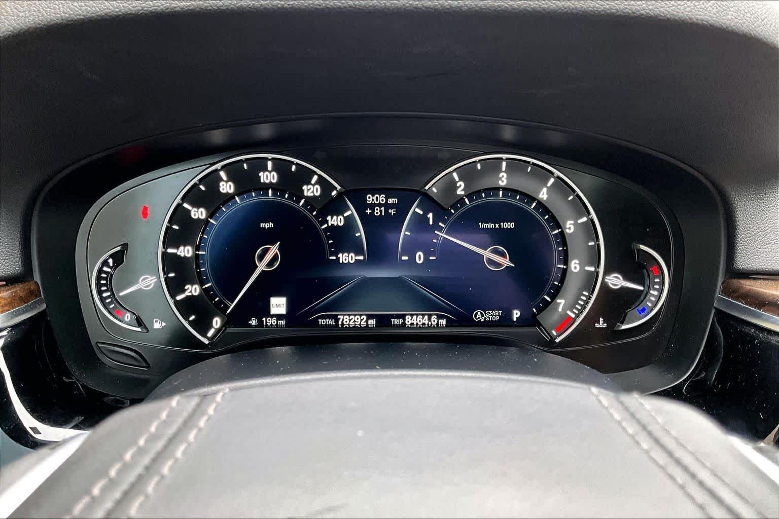 Used 2019 Alpine White BMW 540i xDrive image 26