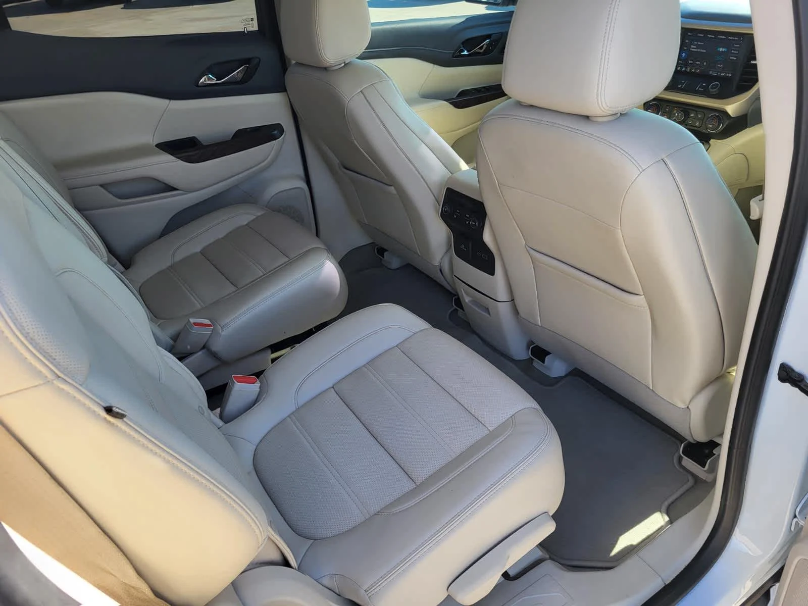 Used 2023 Summit White GMC Denali image 11
