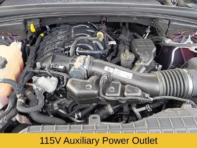 Used 2023 Red Jeep Laredo image 21