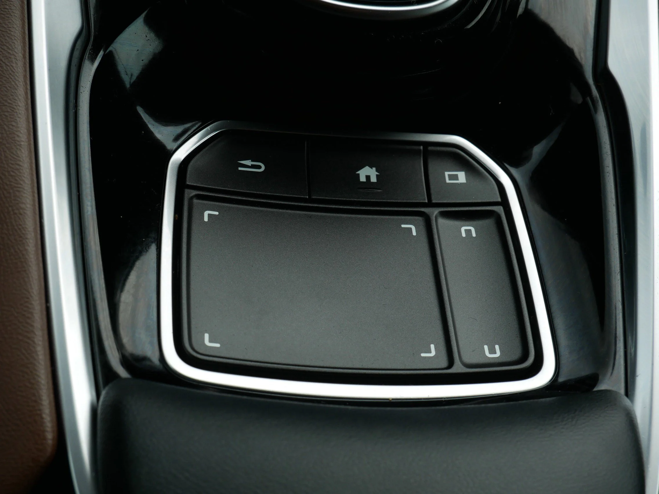 Used 2020 Platinum White Pearl Acura w/Technology Pkg image 31
