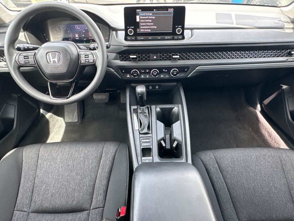 Used 2024 White Honda EX image 20