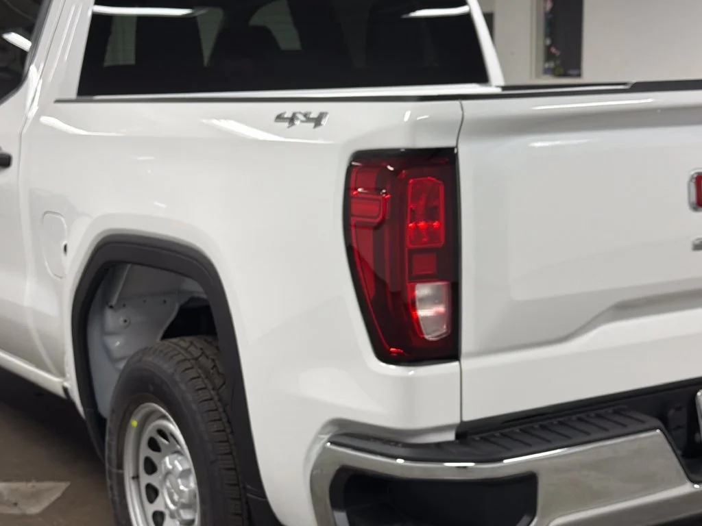 2026 GMC Sierra 1500 Pro - Photo 13