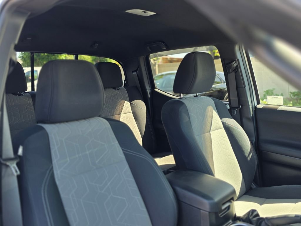 2020 Toyota Tacoma TRD Sport - Photo 11