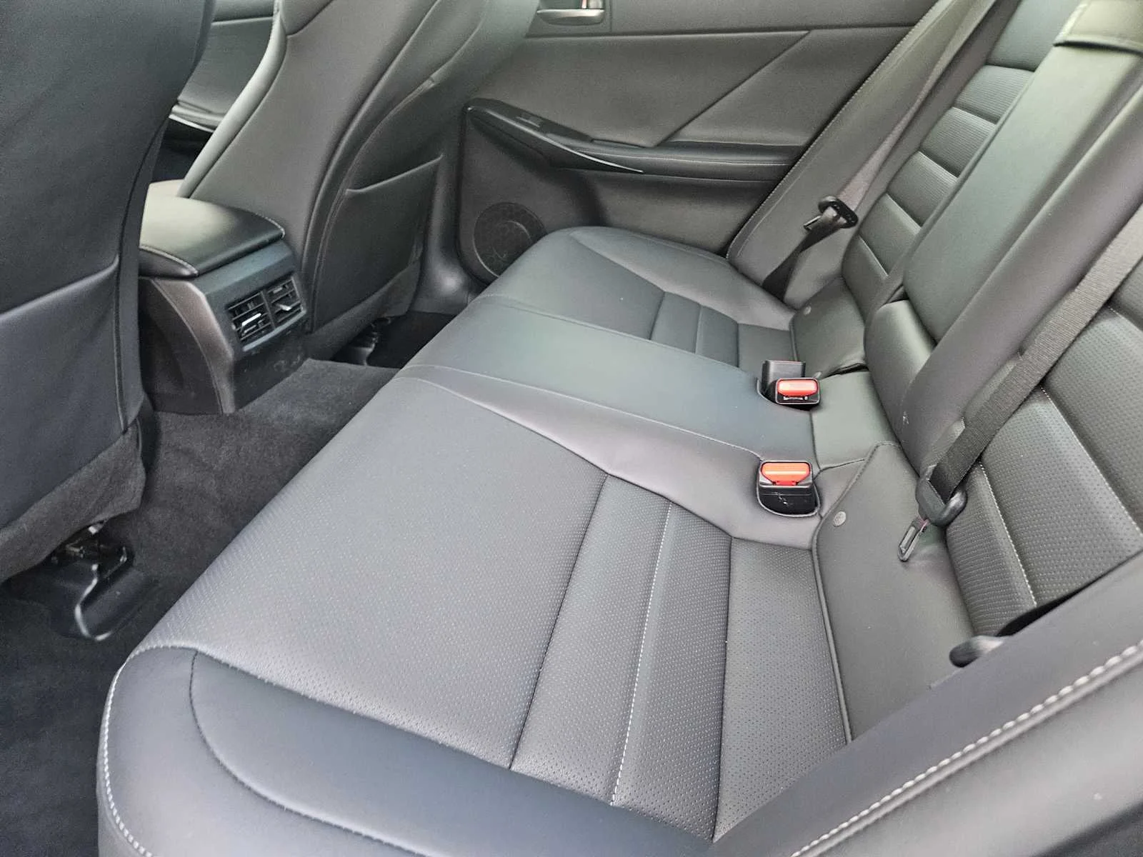 Certified Used 2024 Ultra White Lexus F SPORT image 22