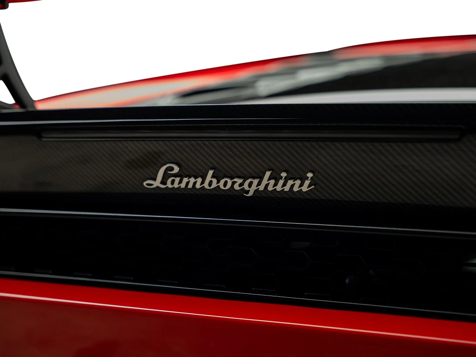 Used 2016 Red Lamborghini LP610-4 image 17