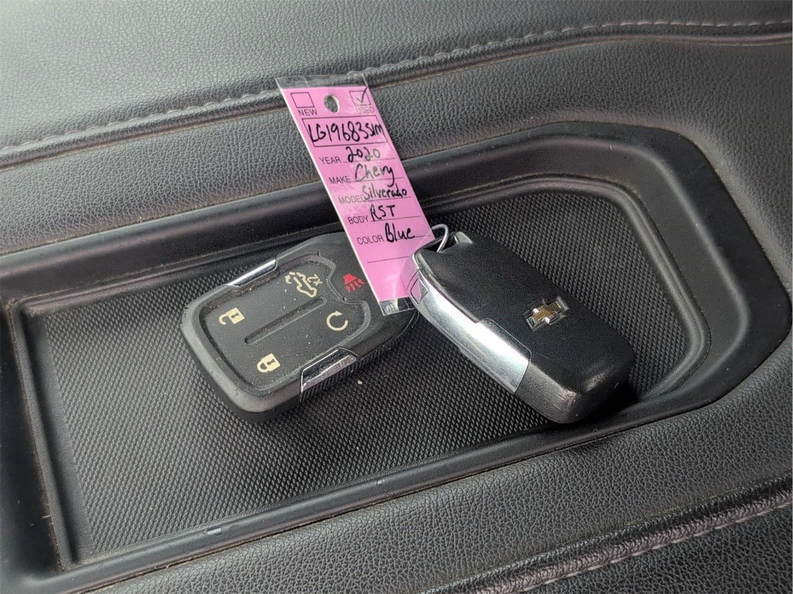 Used 2020 NORTHSKY BLUE METALLIC Chevrolet RST image 11