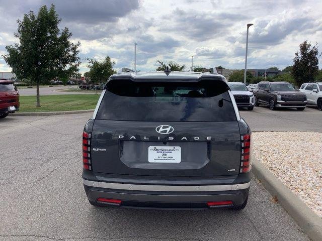 New 2027 Gray Hyundai SEL image 4