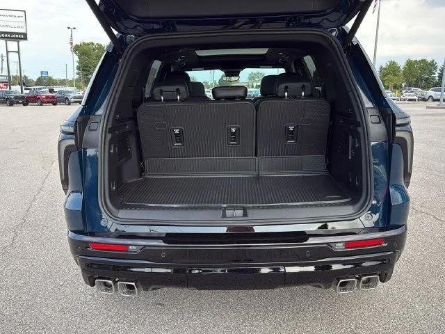 2027 Chevrolet Traverse RS - Photo 17