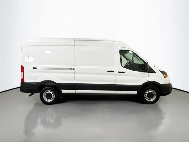 New 2026 Oxford White Ford Cargo Van image 8