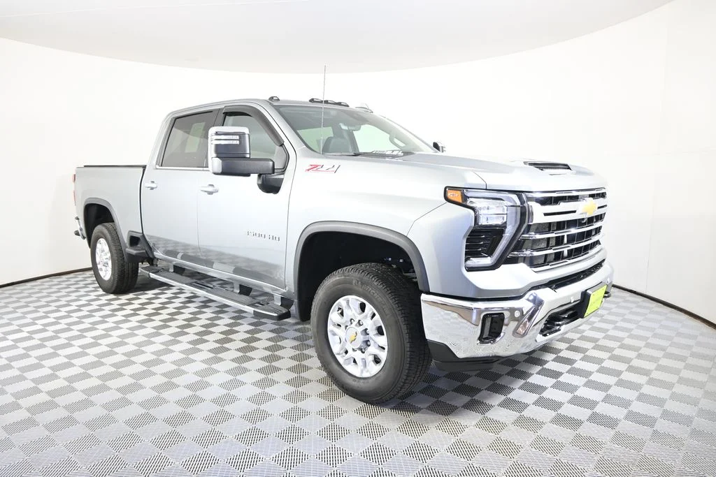 Used 2024 Gray Chevrolet LTZ image 10