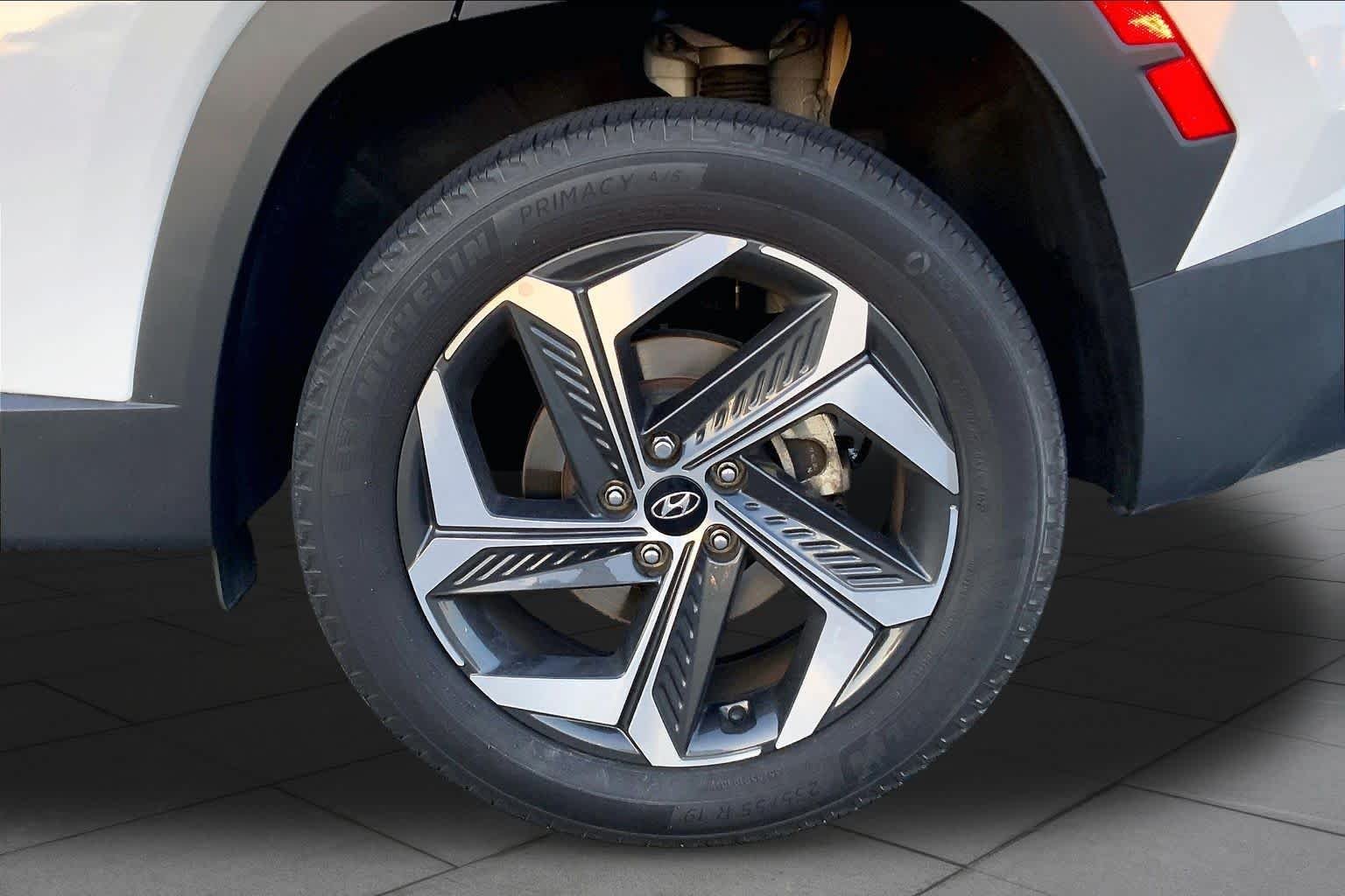Used 2023 Serenity White Pearl Hyundai SEL image 19