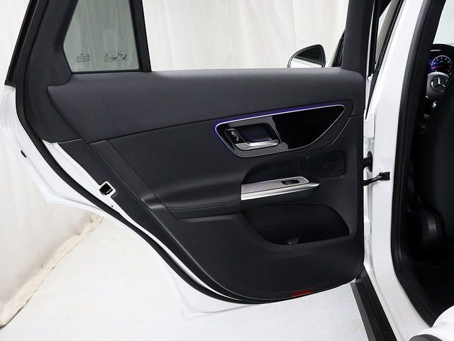 Certified Used 2026 Polar White Mercedes-Benz GLC 300 image 25