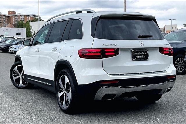 Used 2026 White Mercedes-Benz GLB 250 image 10