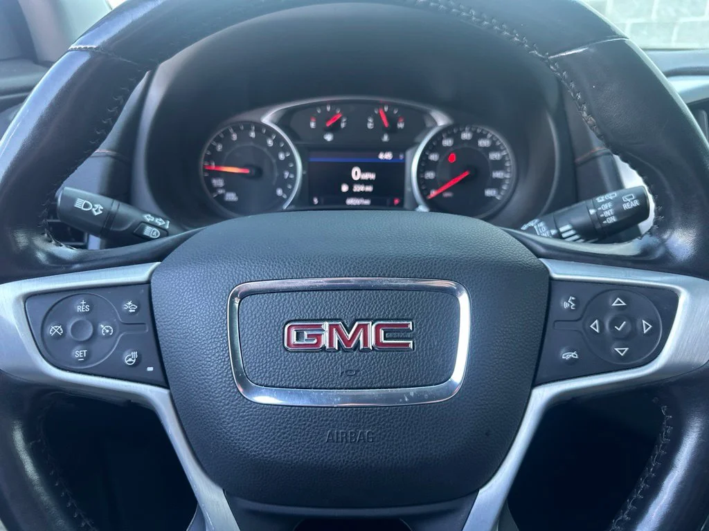 Used 2020 White GMC SLT image 26