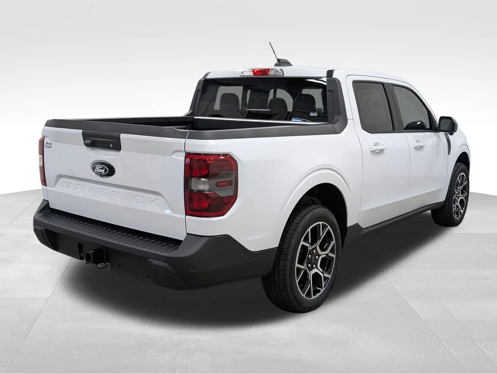 New 2026 Oxford White Ford Lariat® image 22