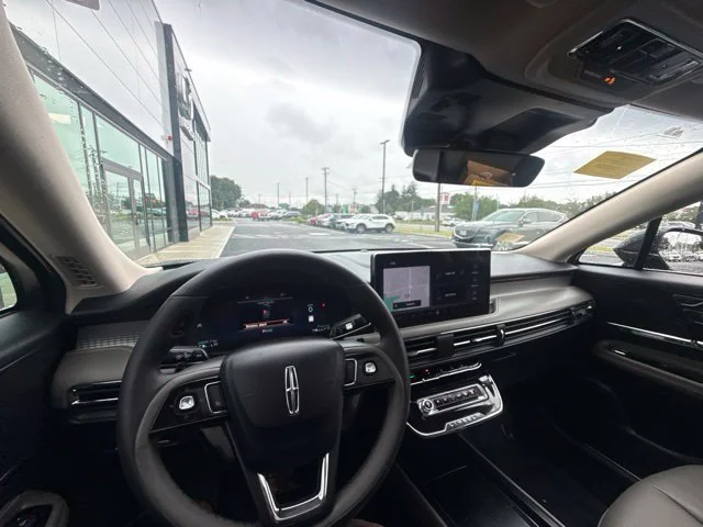 Used 2023 Black Lincoln Standard image 28