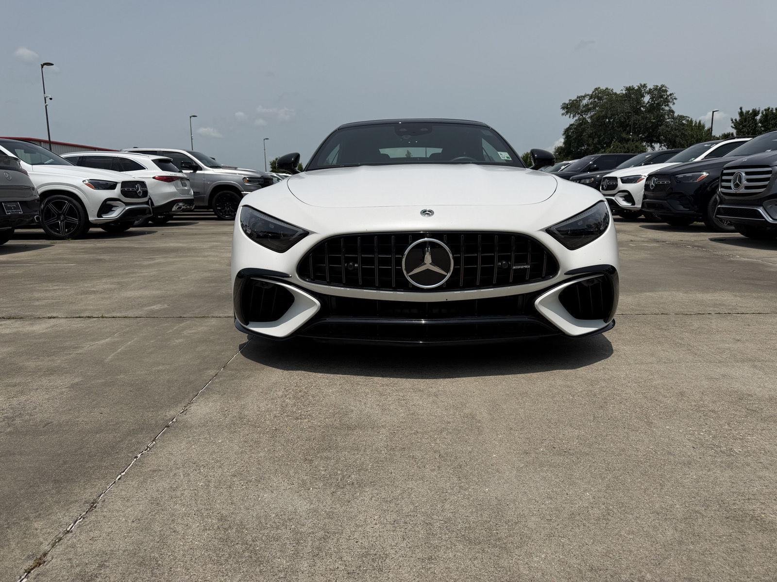 Certified Used 2022 MANUFAKTUR Moonlight White Magno Mercedes-Benz AMG® SL 63 image 2