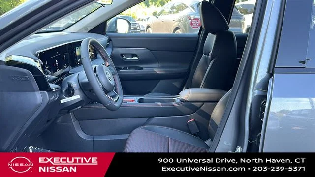 Used 2025 Gray Nissan SR image 10