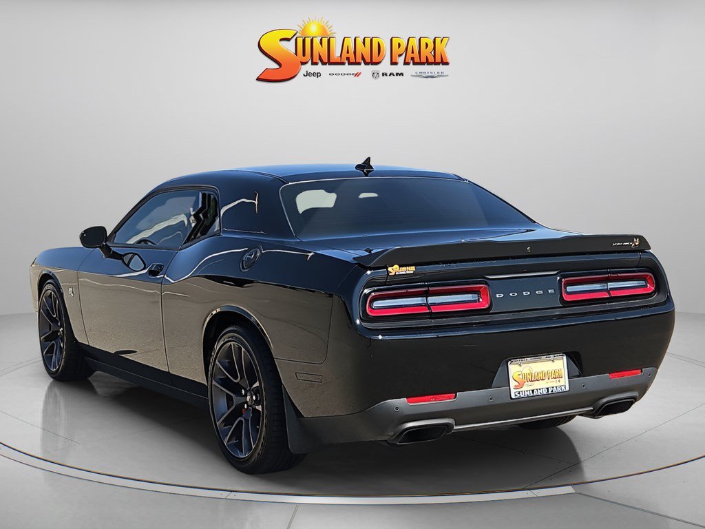Used 2022 Pitch Black Clearcoat Dodge R/T Scat Pack image 5