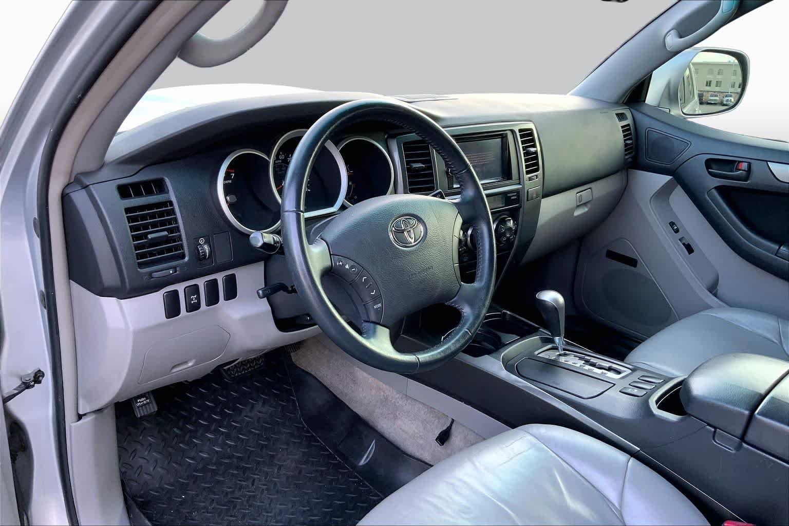 Used 2006 Titanium Metallic Toyota SR5 Sport image 14